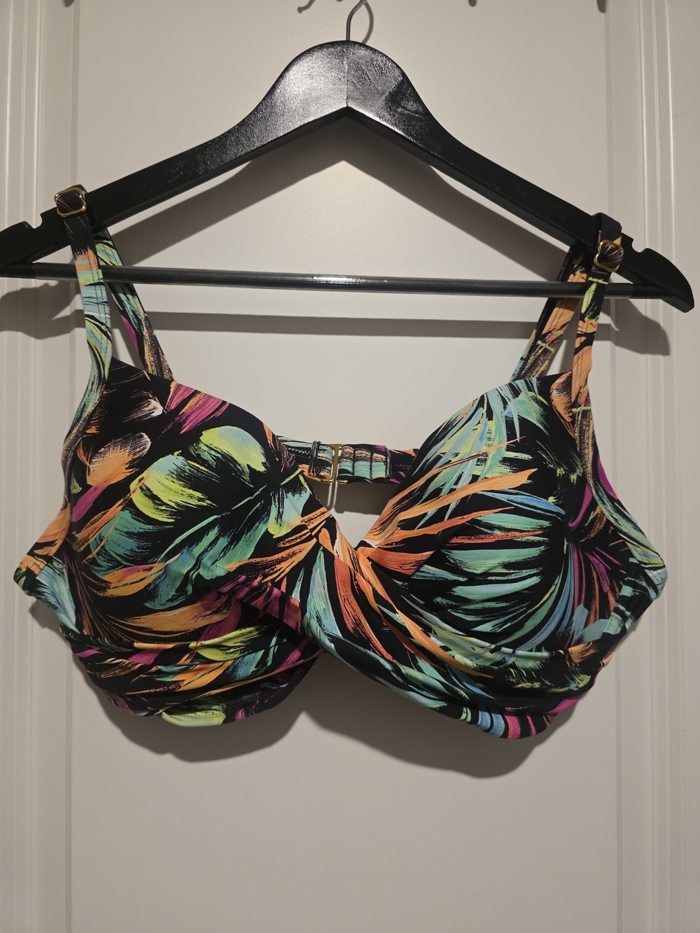 Tropical Leaf Underwire Bikini Top - Black Multi